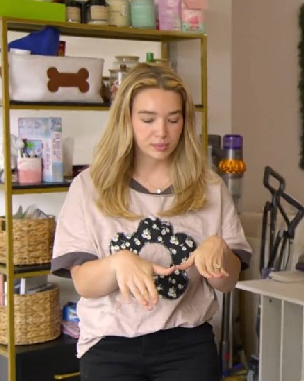 Baylen Out Loud S02 Baylen Dupree Black Floral Top