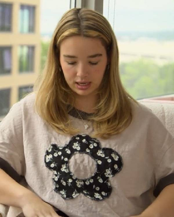 Baylen Out Loud S02 Baylen Dupree Black Floral Top