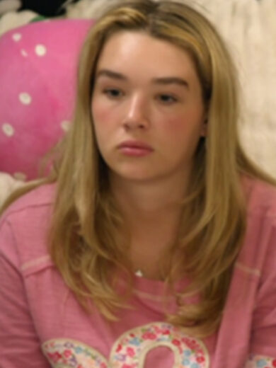 Baylen Out Loud S02 Baylen Dupree Pink Floral Flower T-Shirt