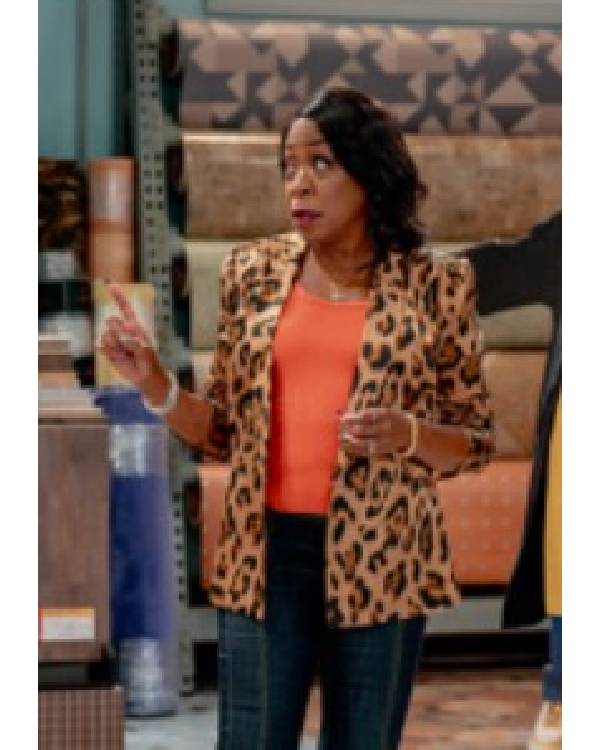 Crutch S01 Tichina Arnold Leopard Blazer