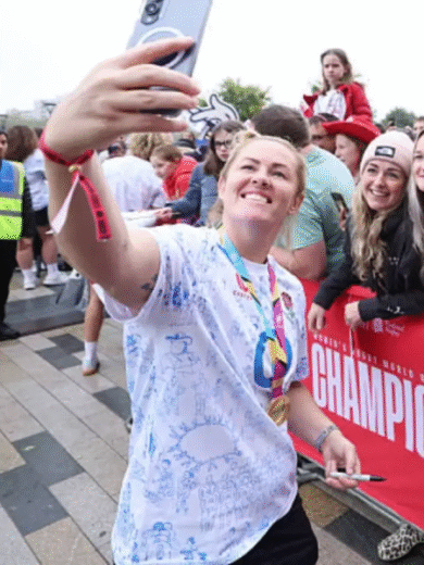 England Red Roses World Cup Victory Parade T-Shirt