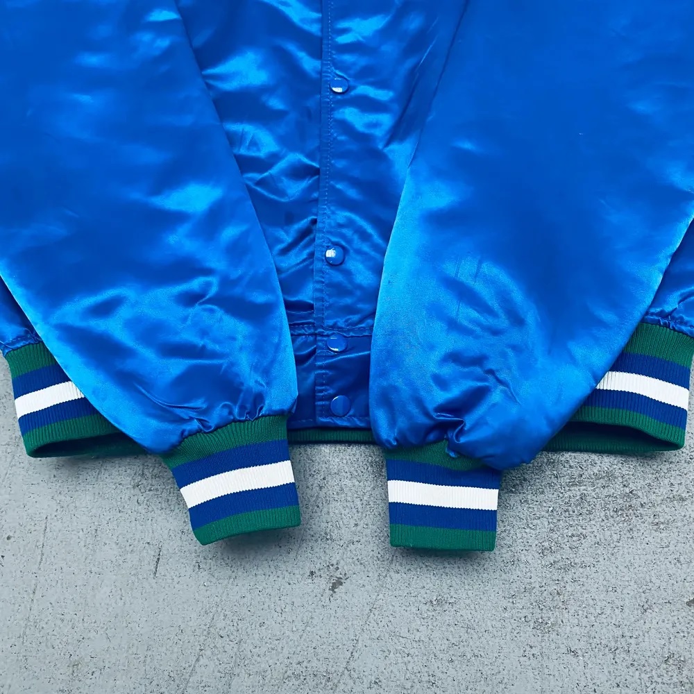 Minnesota Timberwolves 90’s Blue Satin Jacket - Image 8