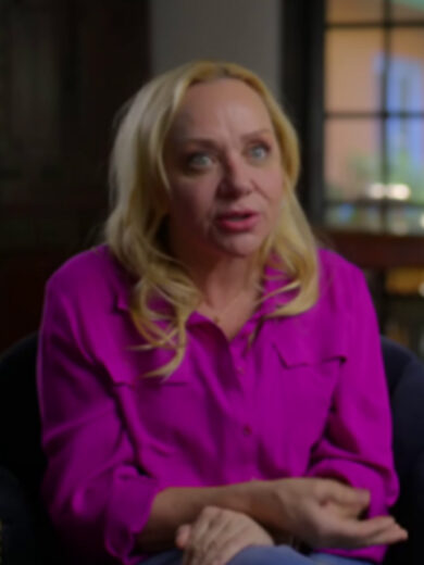 TV We Love S01 Nicole Sullivan Camp Shirt