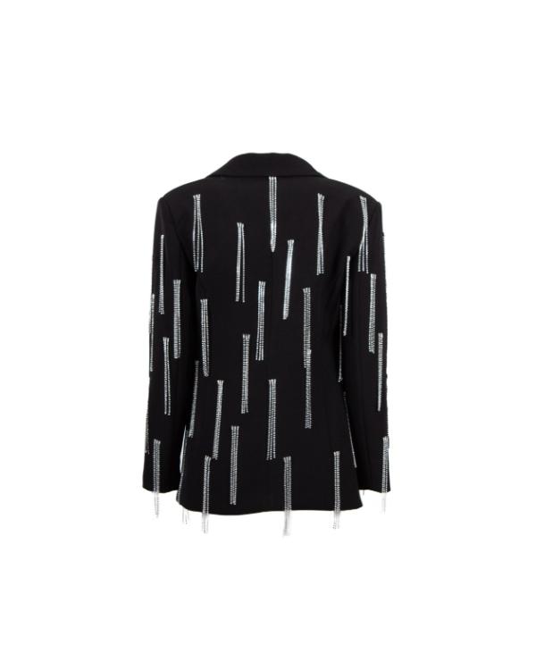 Shine in The Voice S28 Natalia Albertini Black Embellished Fringe Dress. This stunning dress features intricate details, ideal for making a memorable impression.